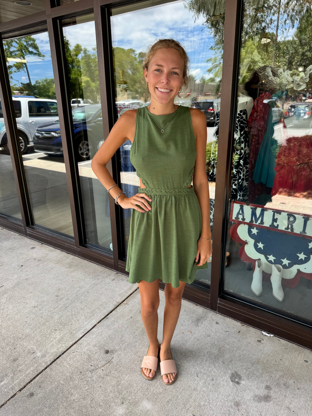 Sadie and Sage Green Dress Large
